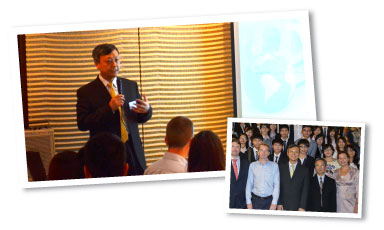 東方物流副營運總經理孫培虎出席一個由香港理工大學主辦的研討會發表演講